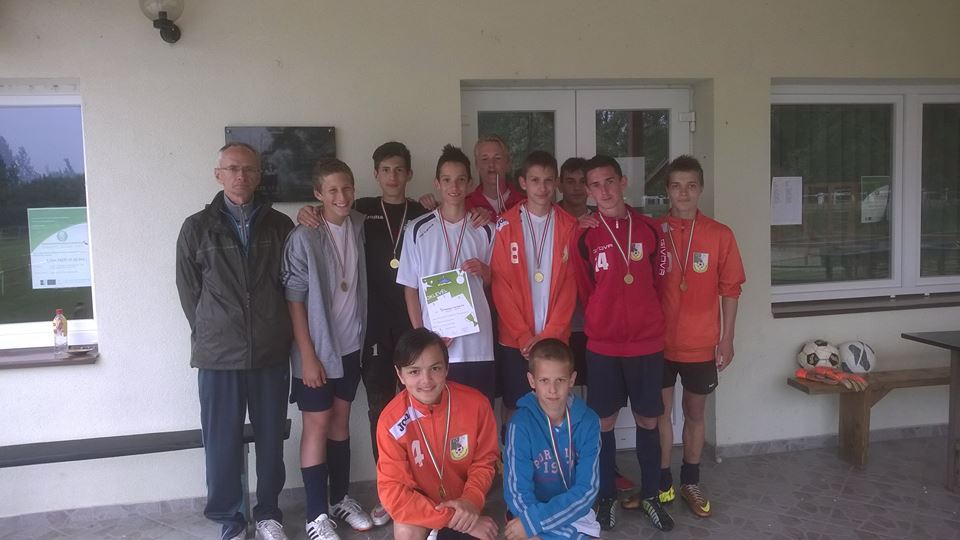 Le�r�s: Le�r�s: D:\web\szelence1\dicsoseg\dics-pic\mdsz2015\11118846_998318490187438_3166081233709679364_n.jpg